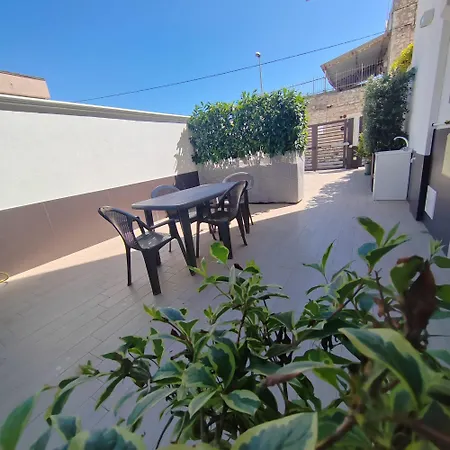 Dimora S Antonio Apartment *